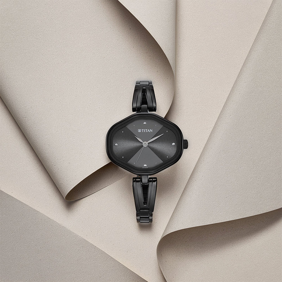 Titan Karishma Quartz Analog Black Dial Black Stainless Steel Strap Watch For Women