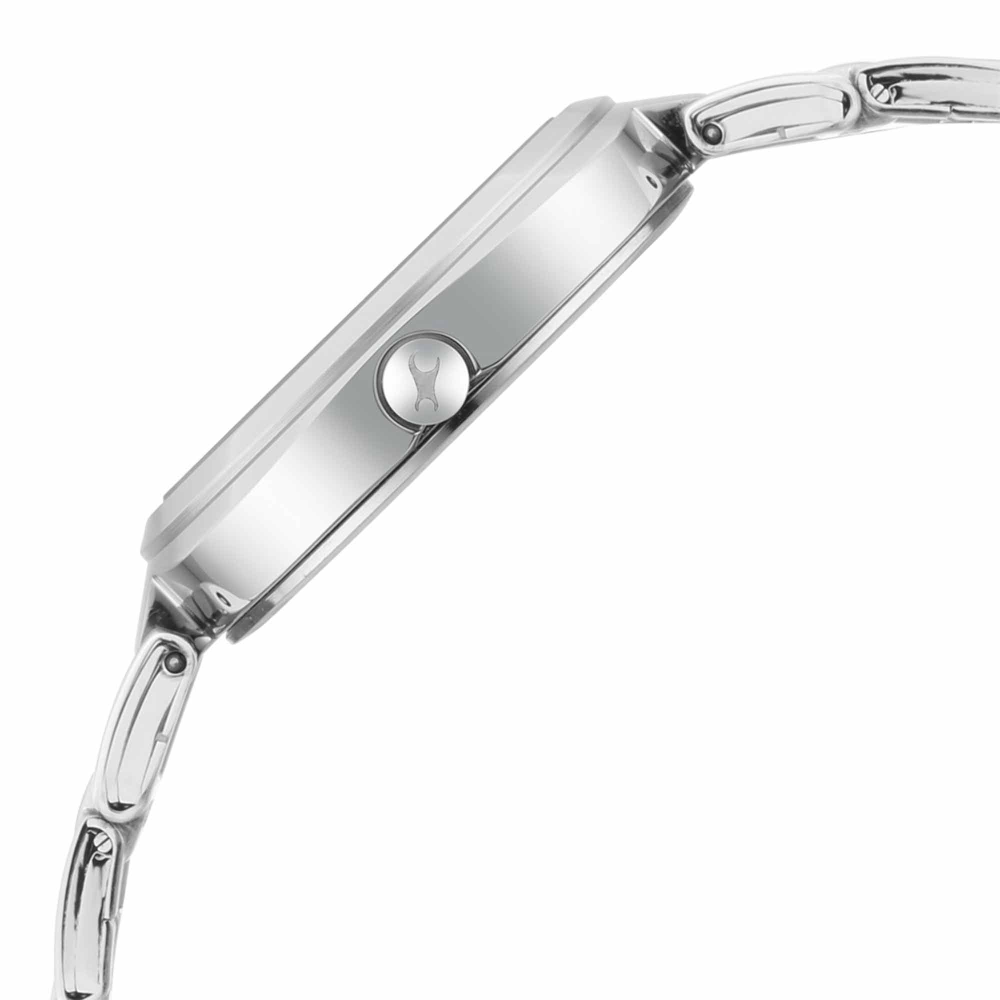 Fastrack Stunners Quartz Analog Silver Dial Metal Strap Watch for Women
