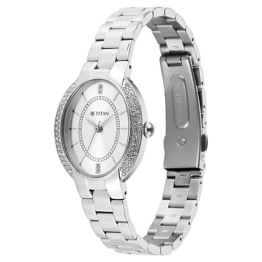 silver watch female
