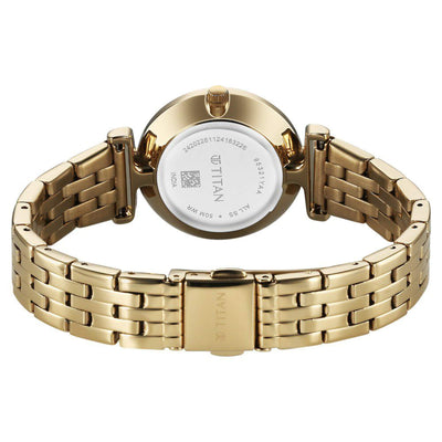 fashionable women's watches
