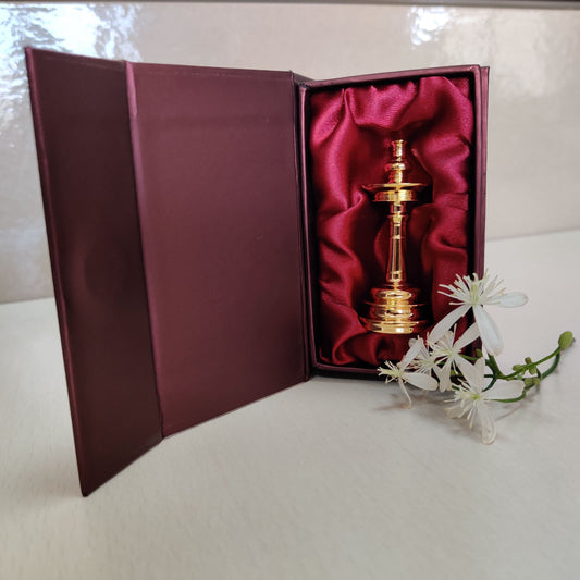Tanishq: Gold Lamp